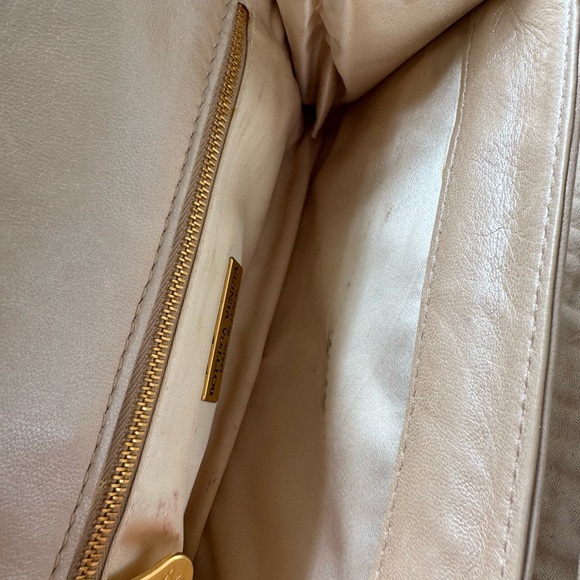 Bottega Veneta Tan Intrecciato Leather Wristlet - Picture 7 of 9